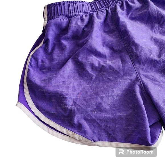Womens Nike Dri Fit Shorts Size small purple - Picture 6 of 7